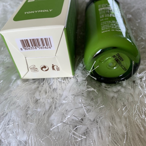 TONYMOLY The Chok Chok Green Tea Essence 1.86Oz - Picture 3 of 3